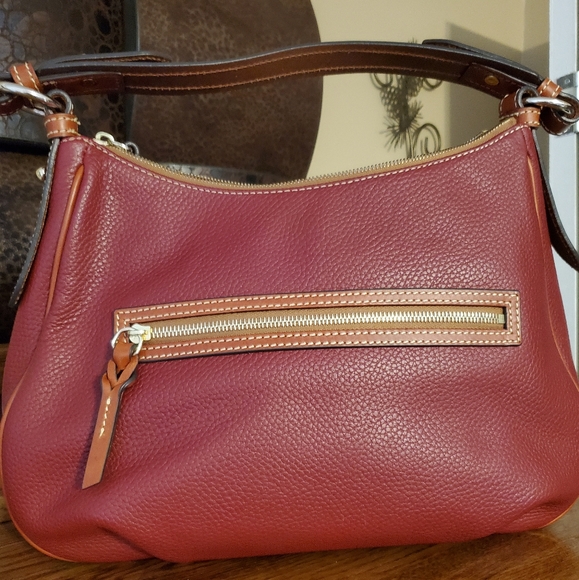 Dooney & Bourke - Picture 6 of 7